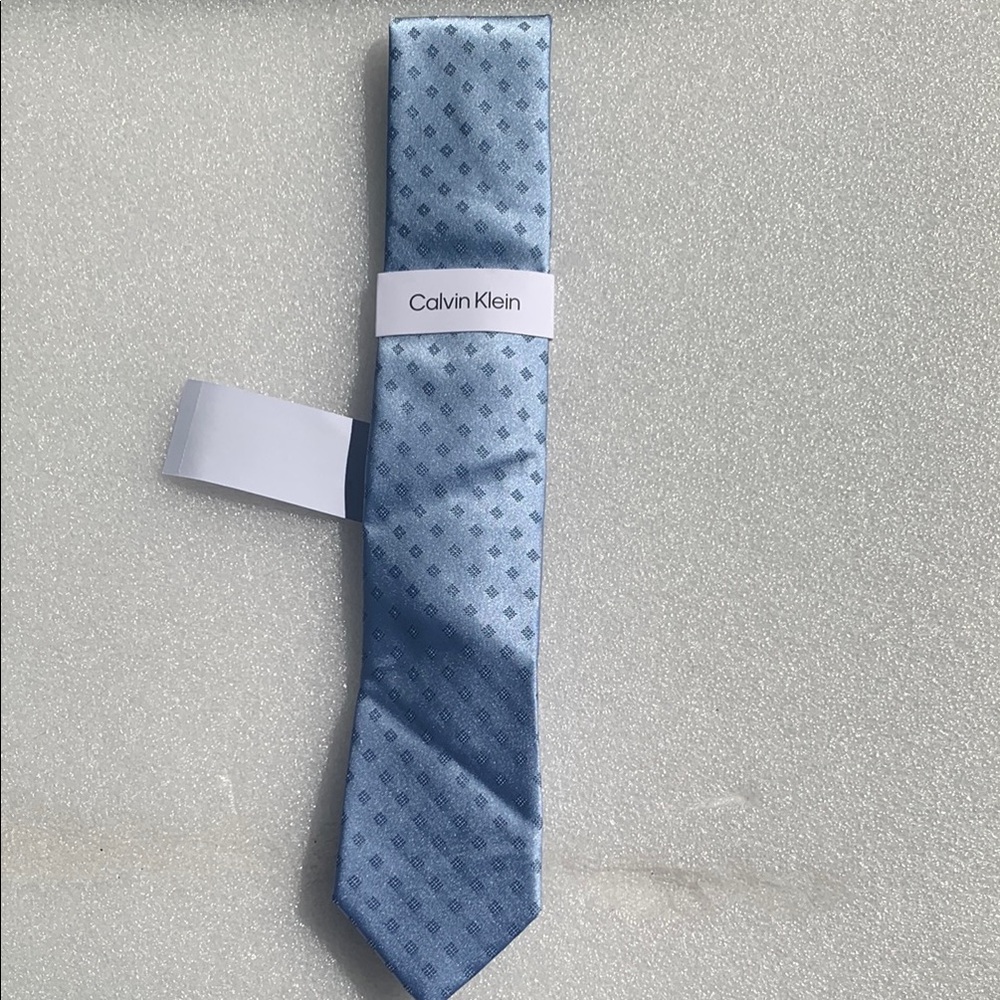 🆕 Calvin Klein Blue Patterned Men's Tie